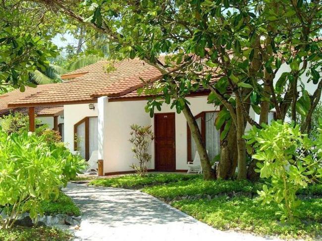 Bandos Island Resort & Spa - bungalov s pokojem standard