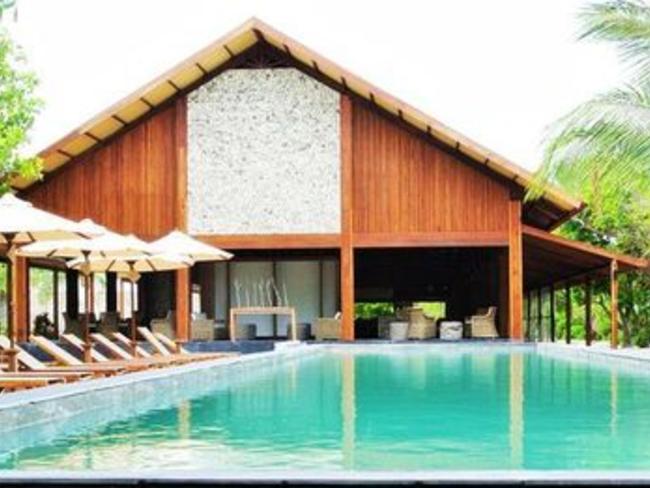 The Barefoot Eco Hotel - bazén