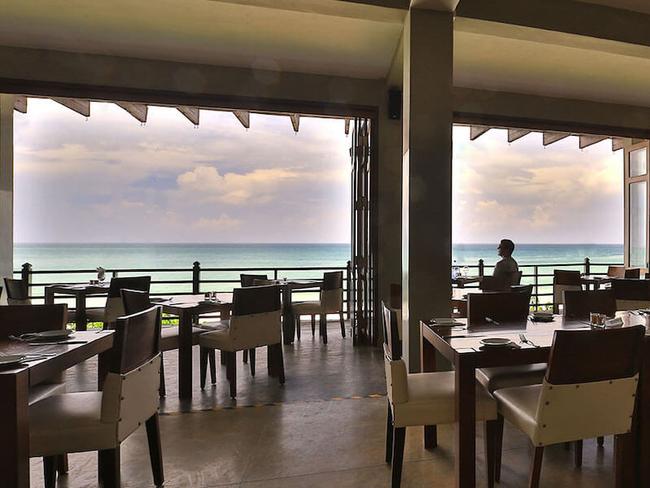 Paradise beach club Mirissa - restaurace