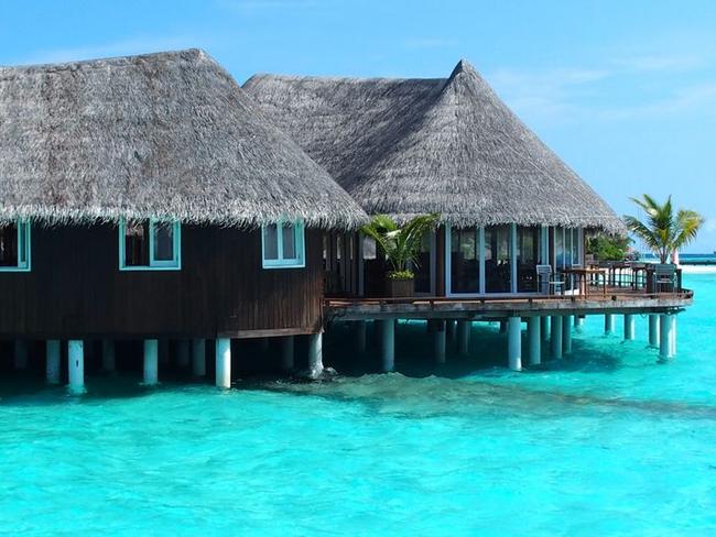 Sun Siyam Vilu Reef Maledivy - restaurace Aqua