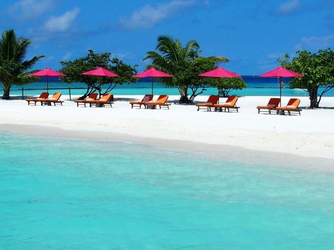 Sun Siyam Vilu Reef Maledivy - pláž
